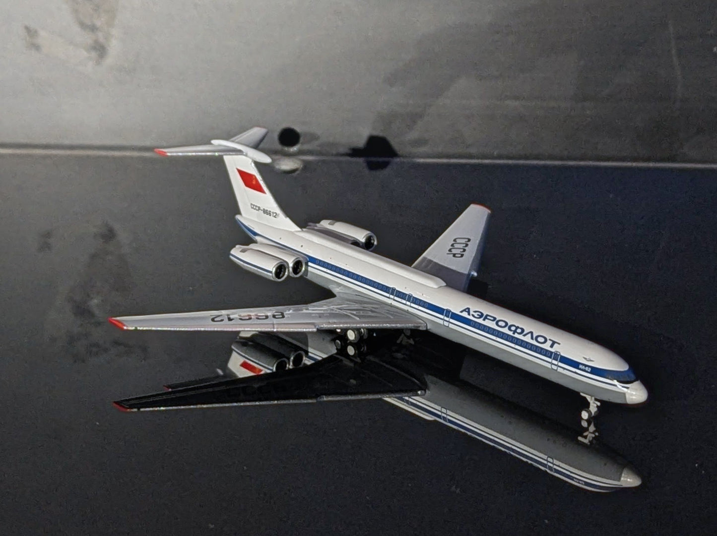 1:400 Aeroflot Airlines IL-62 Phoenix Models