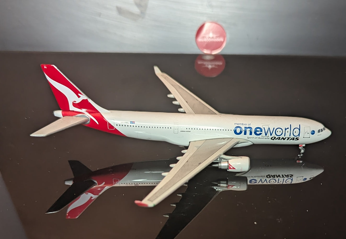 1:400 Qantas A330-200 "OneWorld" Gemini Jets
