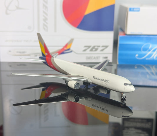 1:400 Asiana Cargo Airlines B767-300F JC Wings