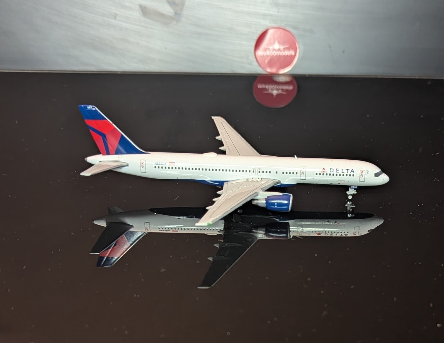 1:400 Delta Air Lines B757-200 Gemini Jets