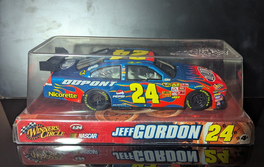 1/24 NasCar #24 Jeff Gordon Dupont Winner's Circle Models -Diecast Model Car