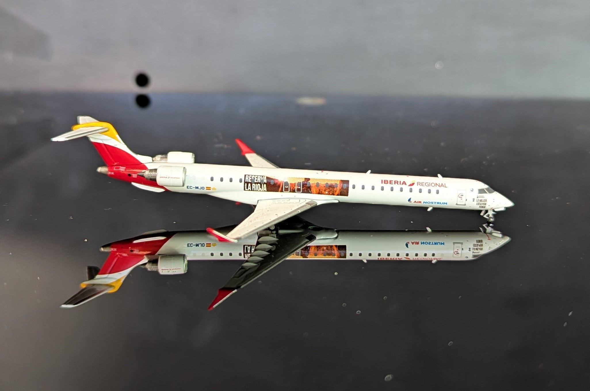 イベリアリージョナル CRJ-1000ER EC-MJO 1/400 1:400 Iberia Regional CRJ-1000ER JC Wings – mv400models