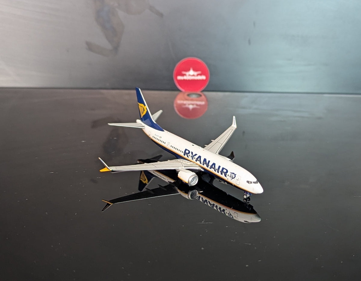 1:400 Ryanair B737 Max 8 Phoenix Models