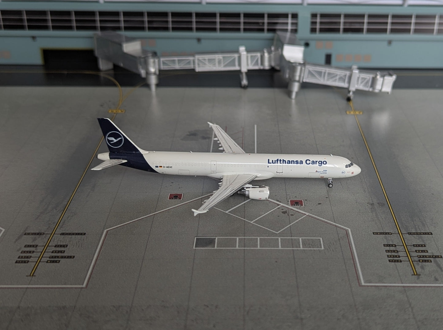 1:400 Lufthansa Cargo A321-200P2F NG Models