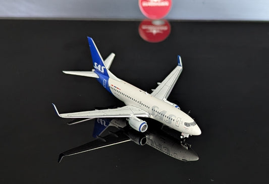1:400 SAS Scandinavian B737-700 Gemini Jets