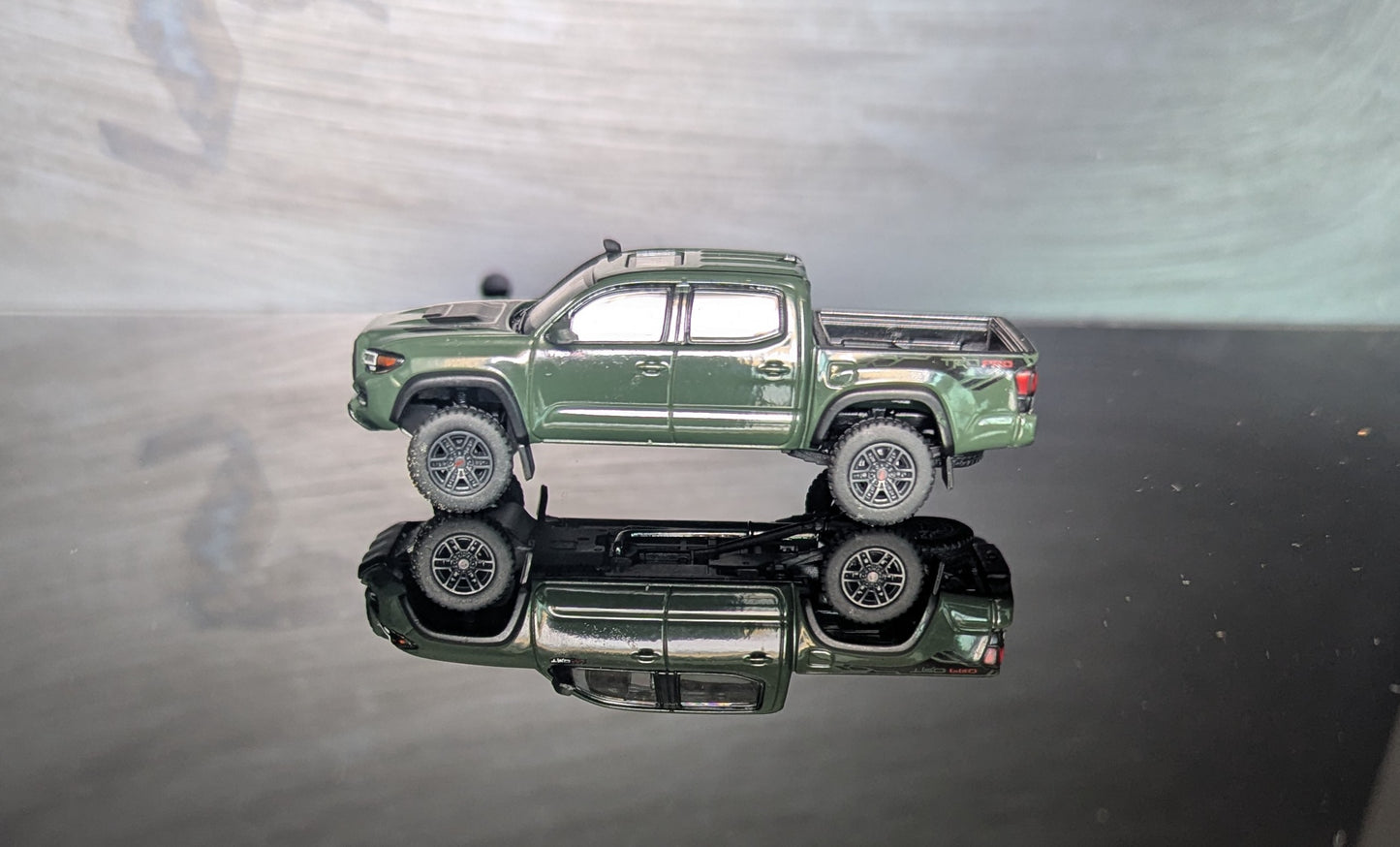 1/64 Toyota Tacoma Army Green Unique Model -Diecast Model Car