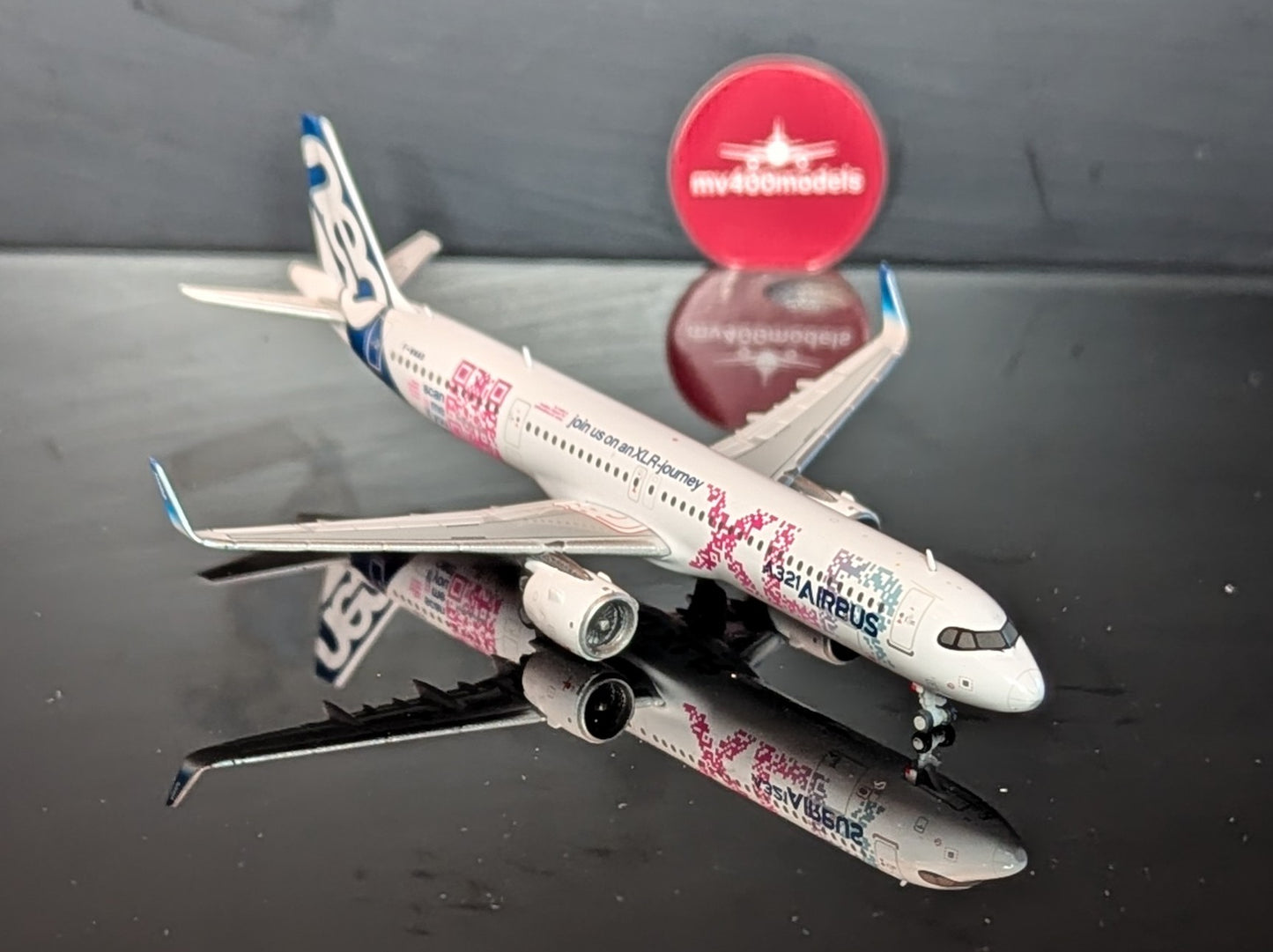 1:400 Airbus Industries A321XLR "House Colors" JC Wings
