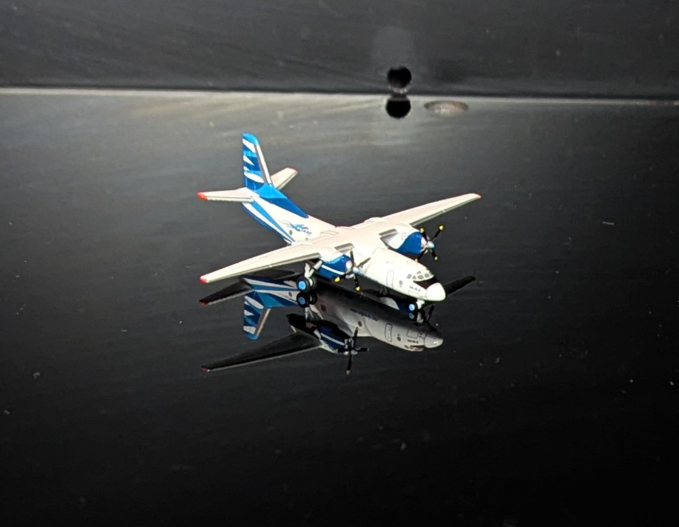 1:400 Vulkan Air AN-26 JC Wings