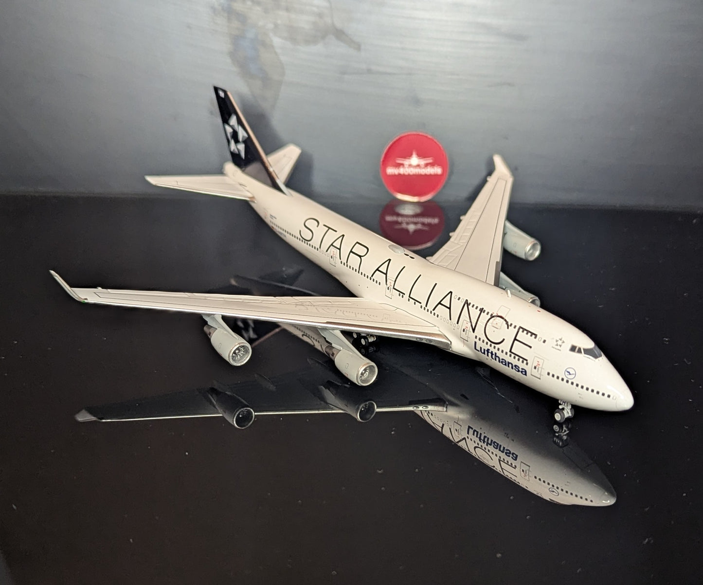 1:400 Lufthansa B747-400 “Star Alliance” JC Wings