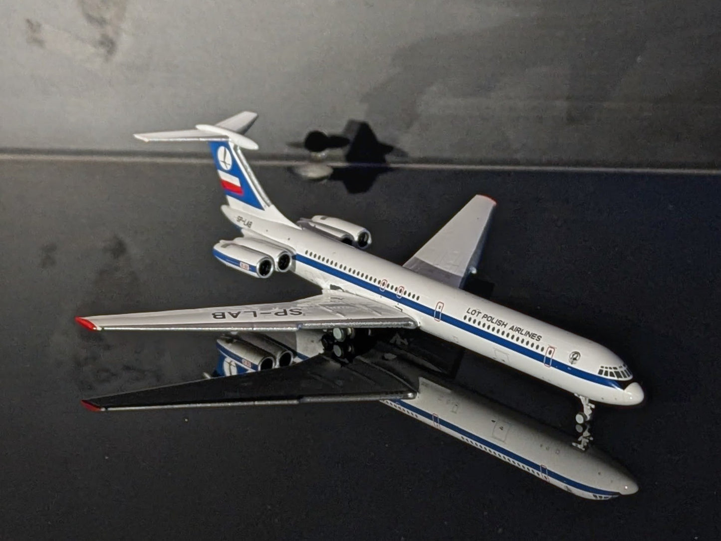 1:400 LOT Polish Airlines IL-62 Phoenix Models
