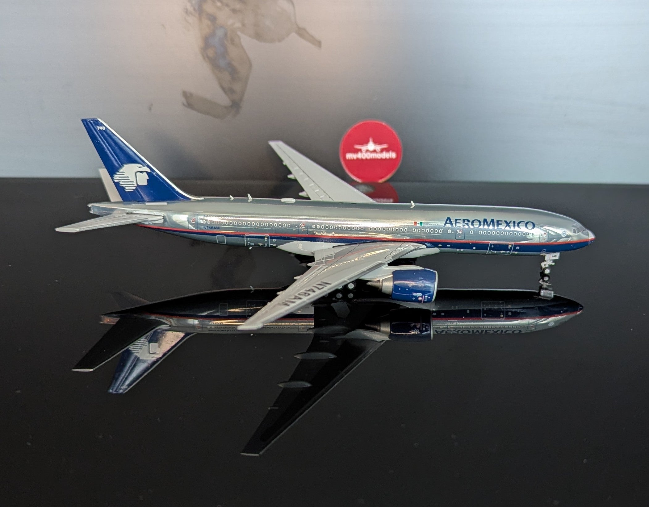 1:400 AeroMexico B777-200ER JC Wings – mv400models