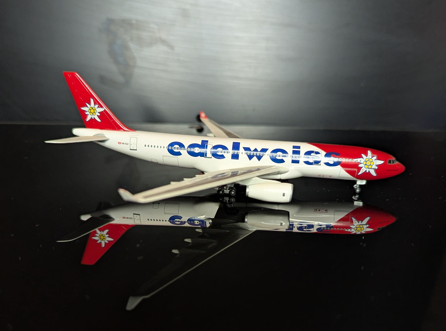 1:400 Edelweiss A330-200 Dragon Wings