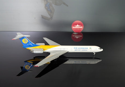 1:400 Air Ukraine IL-62M Phoenix Models