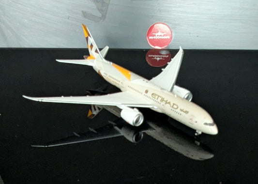 1:400 Etihad Airways B787-8 Dreamliner Phoenix Models
