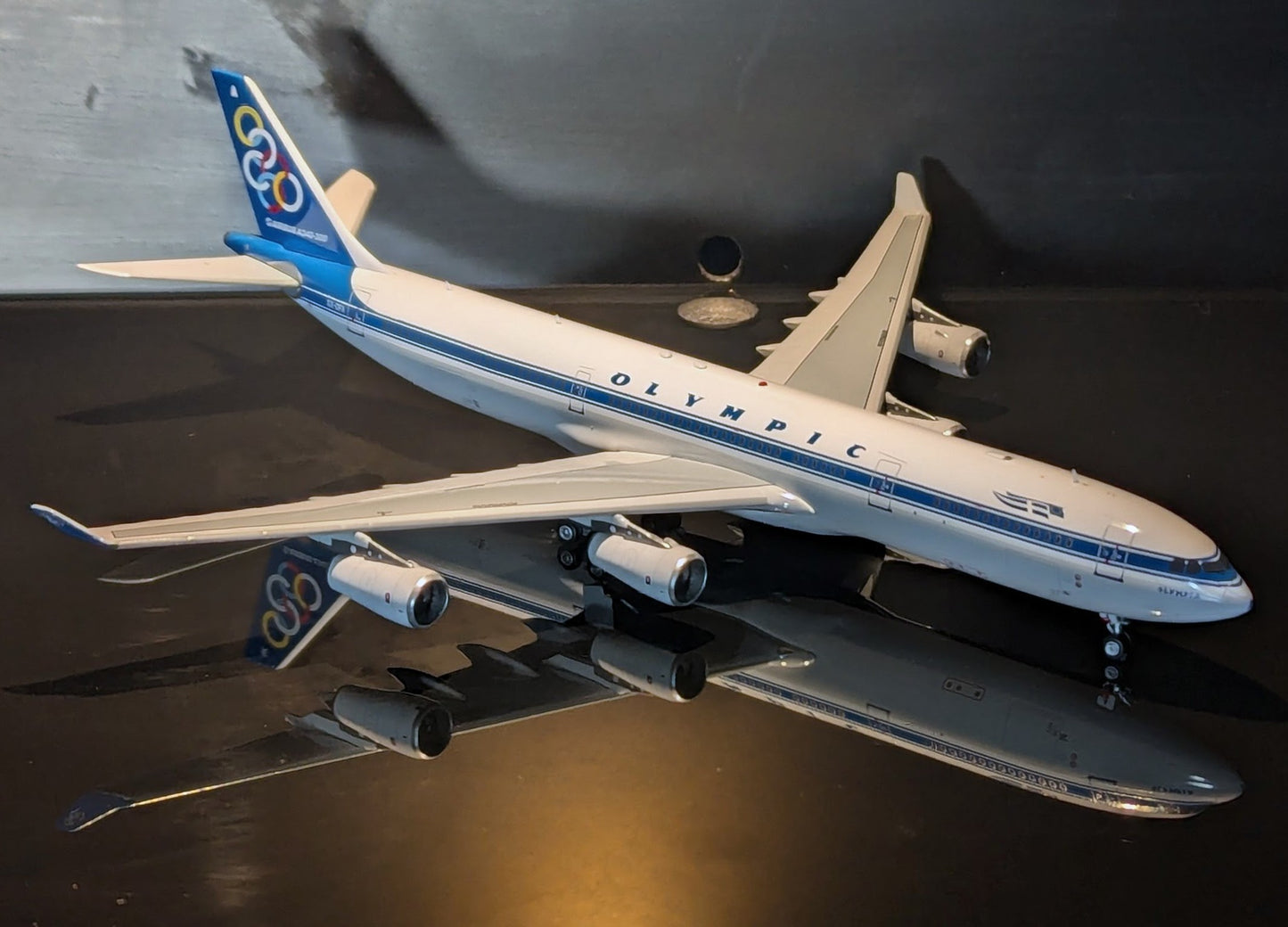 1:400 Olympic Airlines A340-300 Aviation 400