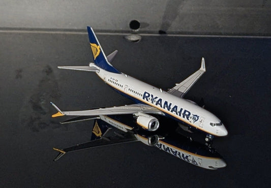 1:400 Ryanair B737 Max 8 Phoenix Models