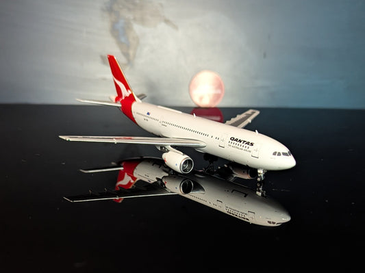 1:400 Qantas A300B4-203 Phoenix Models