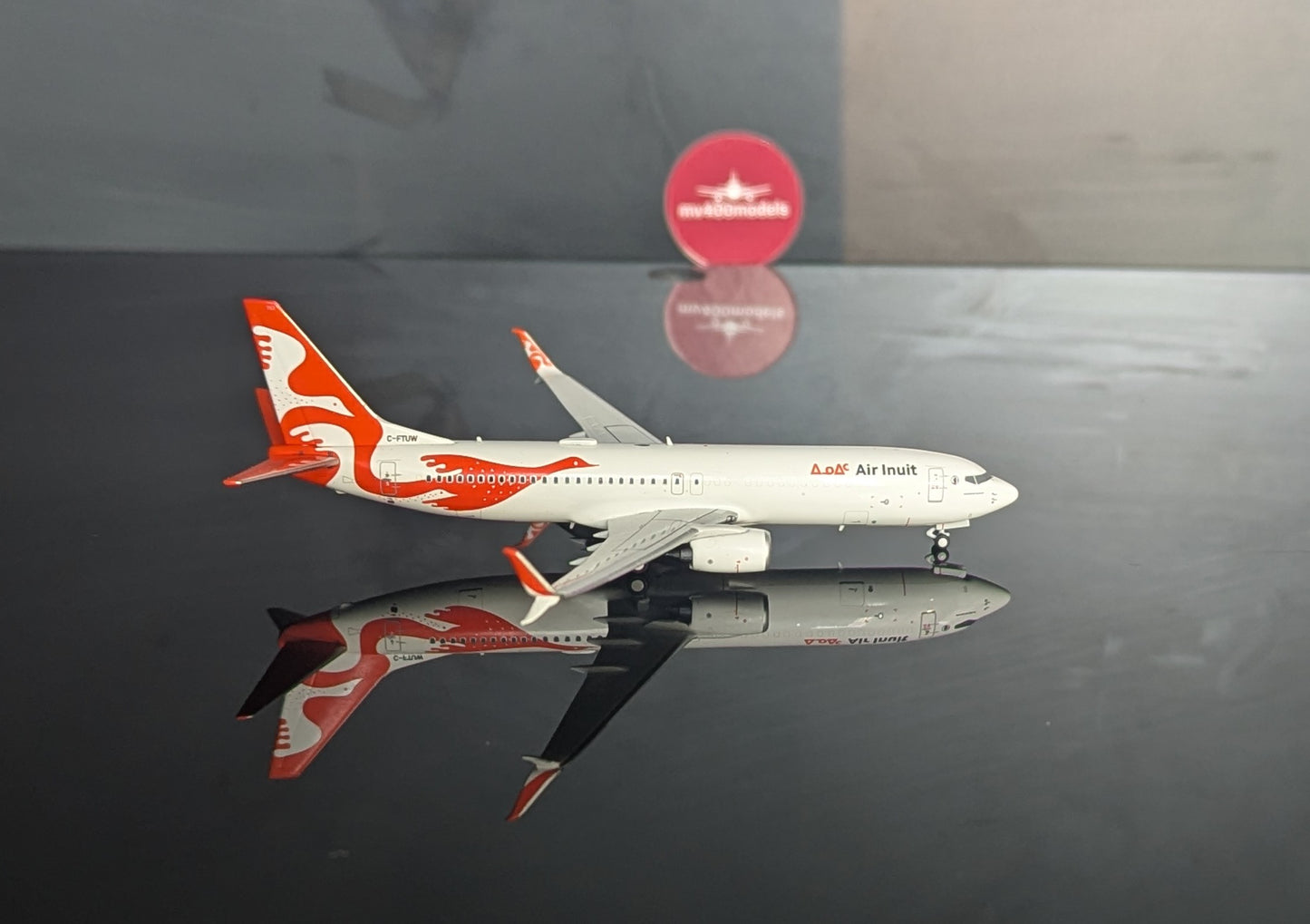 1:400 Air Inuit Cargo B737-800 C-FTUW  C Model