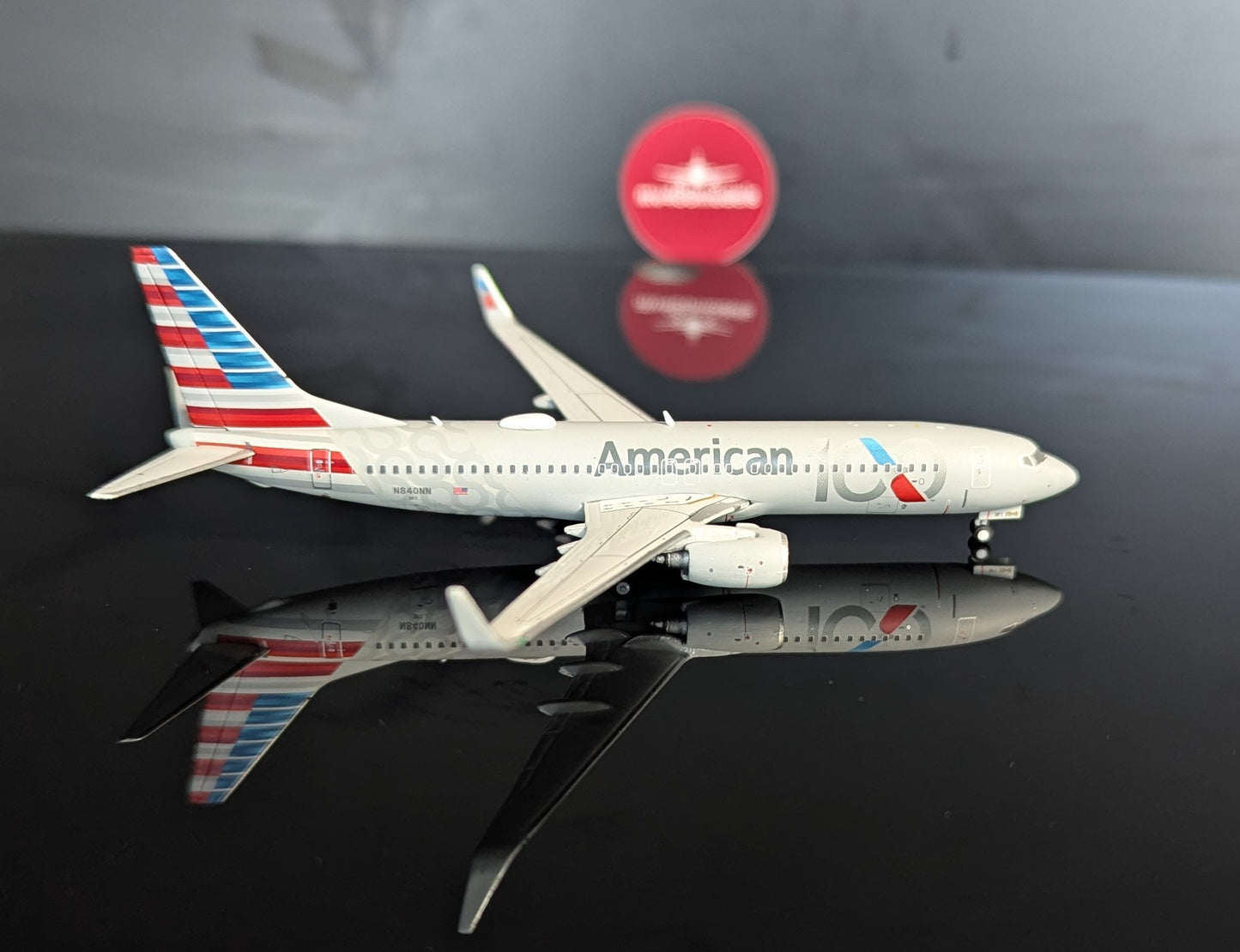 1:400 American Airlines B737-800 “100 Years” Gemini Jets