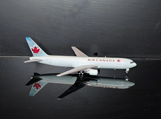 1:400 Air Canada Cargo B767-300BDSF C-FPCA JC Wings