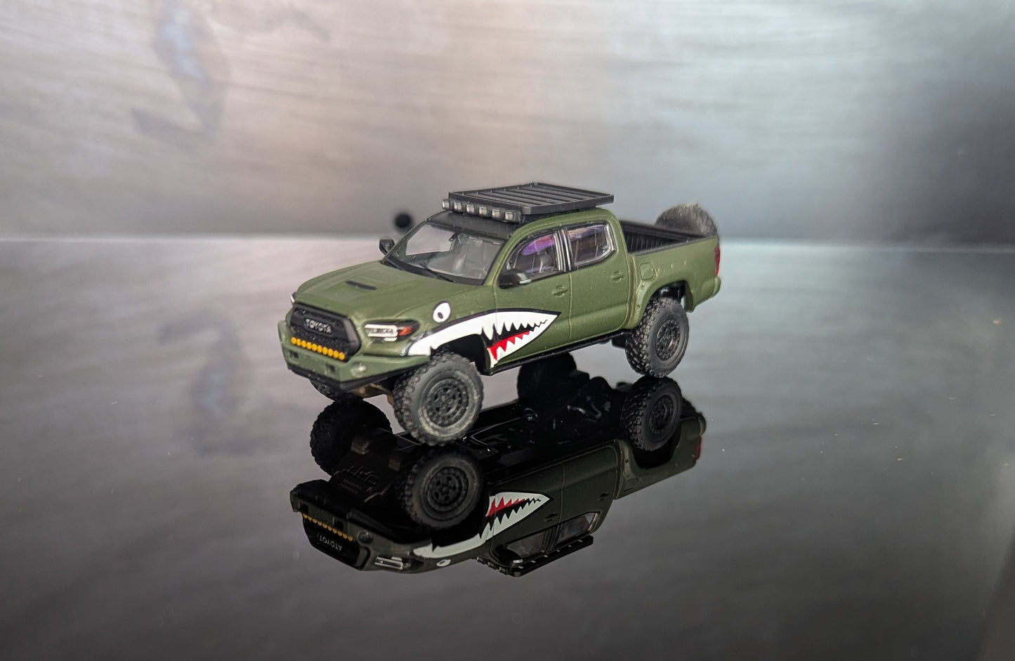 1/64 Toyota Tacoma Green Unique Model -Diecast Model Car