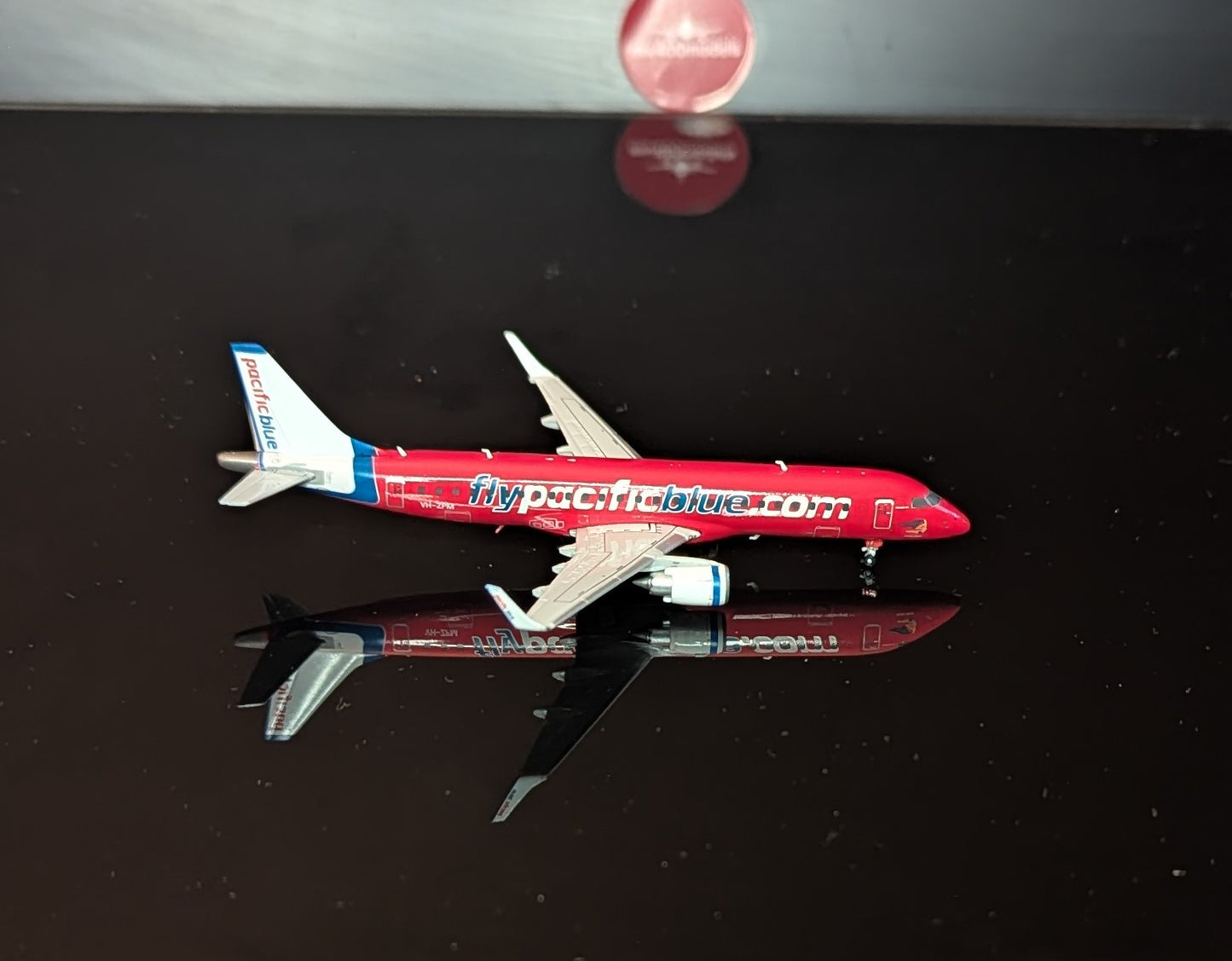 1:400 Pacific Blue Embraer ERJ-190 JC Wings