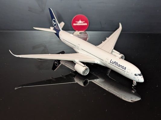 1:400 Lufthansa A350-900 detachable gear Aviation 400