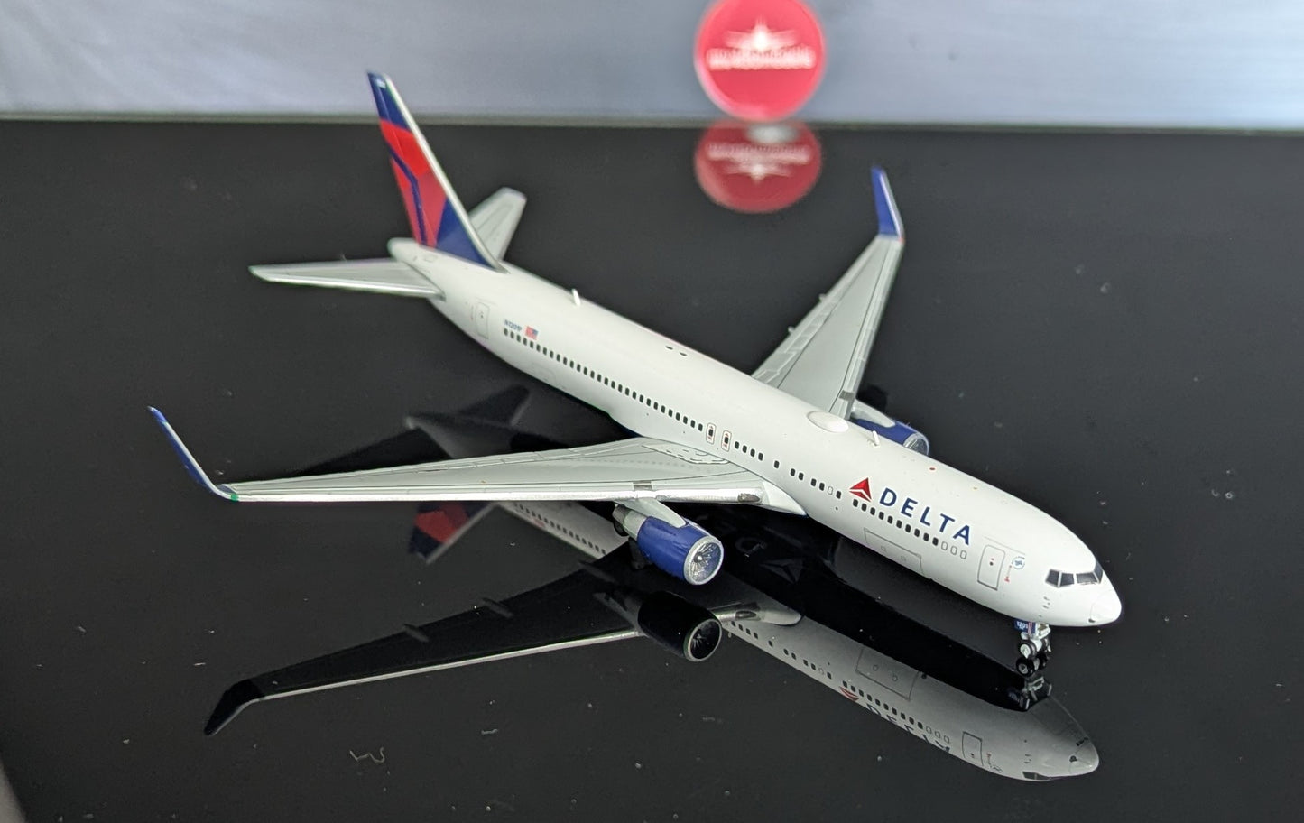 1:400 Delta Air Lines B767-300ER Gemini Jets