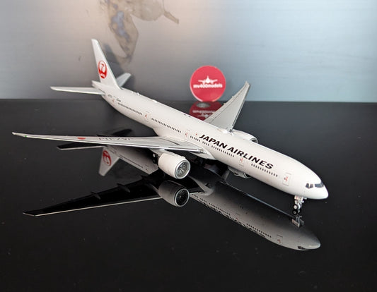 1:400 Japan Airlines B777-300ER “Last Flight” JC Wings