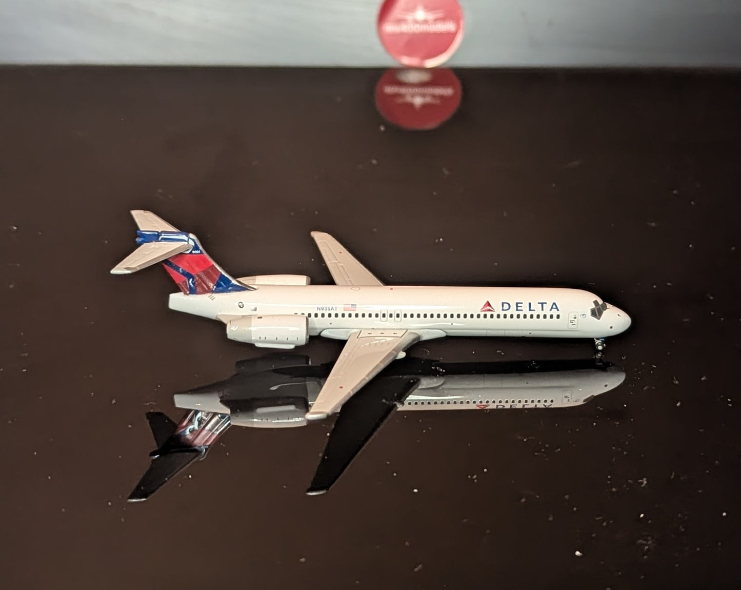 1:400 Delta Air Lines B717-200 N935AT Gemini Jets