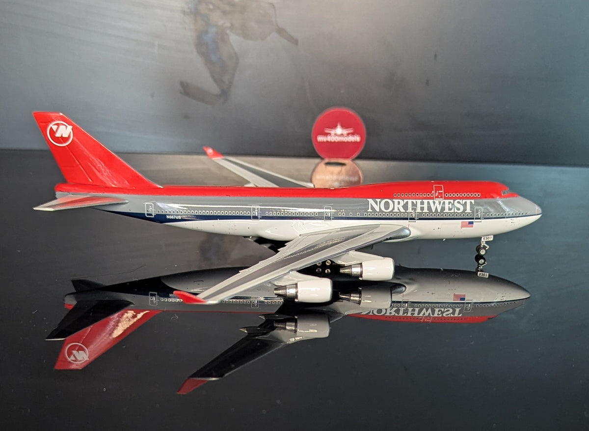 1:400 NorthWest Airlines B747-400 Phoenix Models