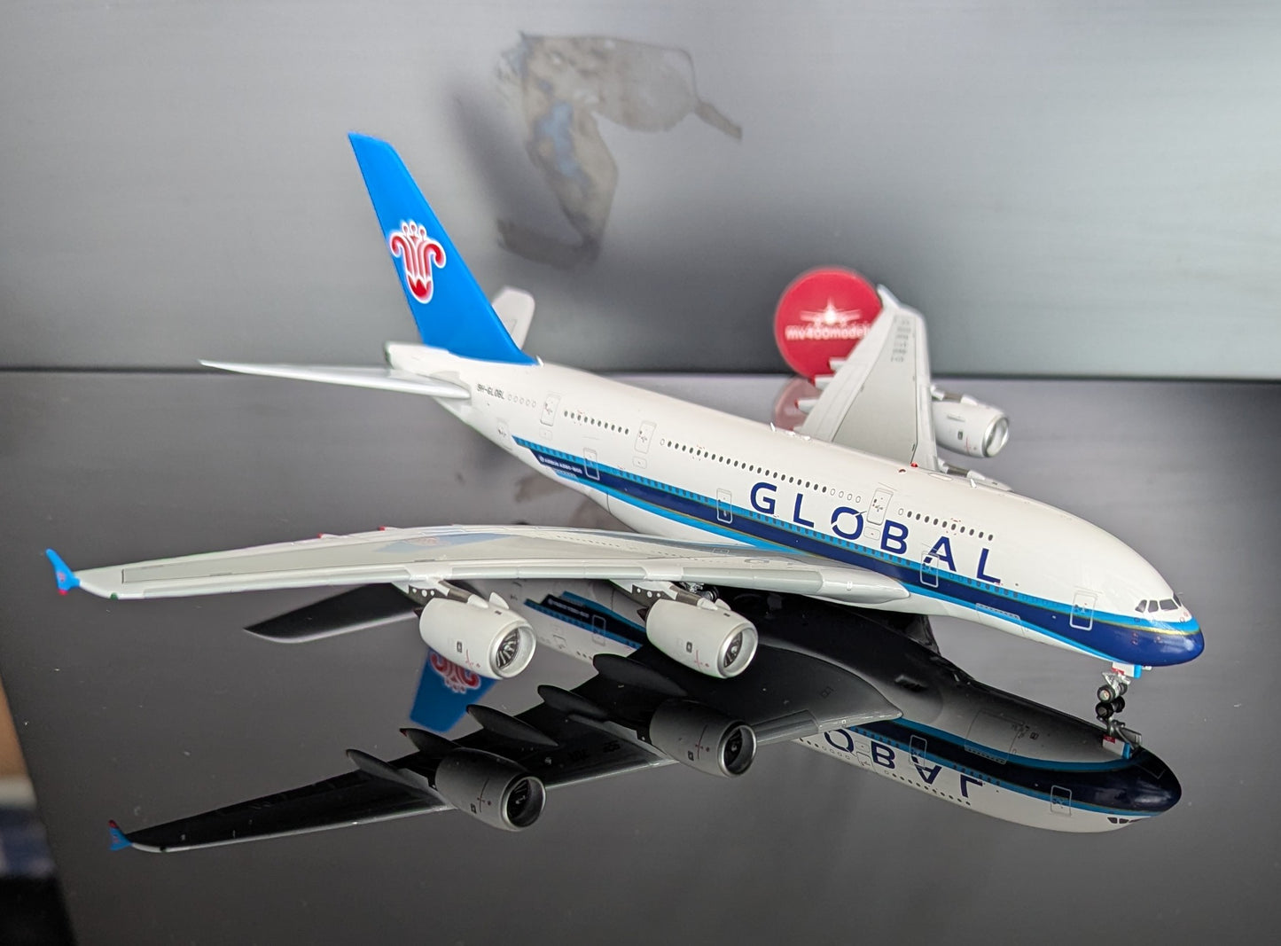 1:400 Global Airlines/China Southern Airlines A380-800 Aviation 400