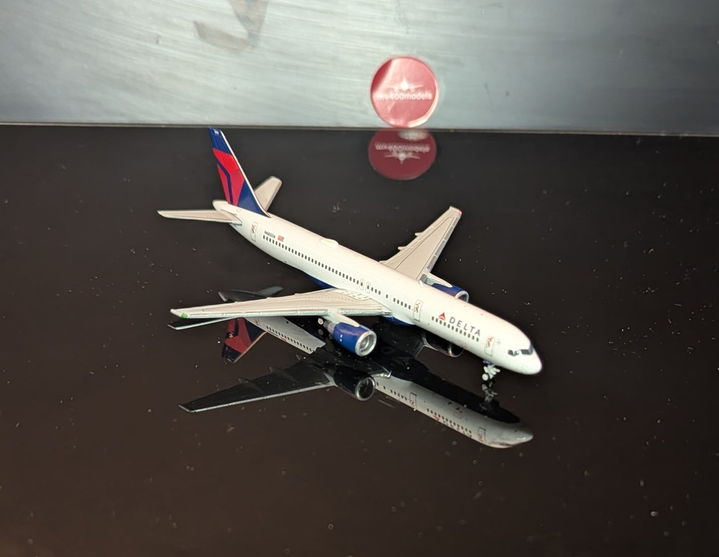 1:400 Delta Air Lines B757-200 Gemini Jets
