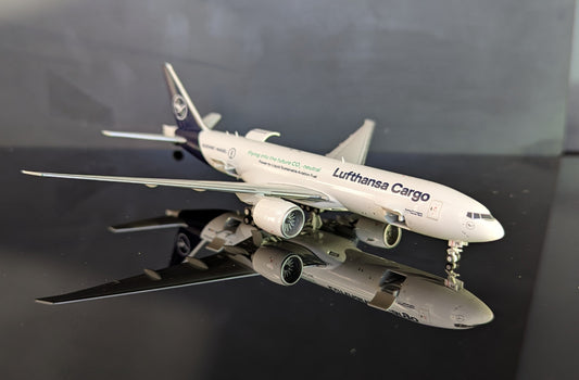 1:400 Lufthansa Cargo B777F “Flying into the Future” Interactive Series* JC Wings