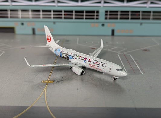 1:400 Japan Airlines B737-800 “Gundam” Phoenix Models