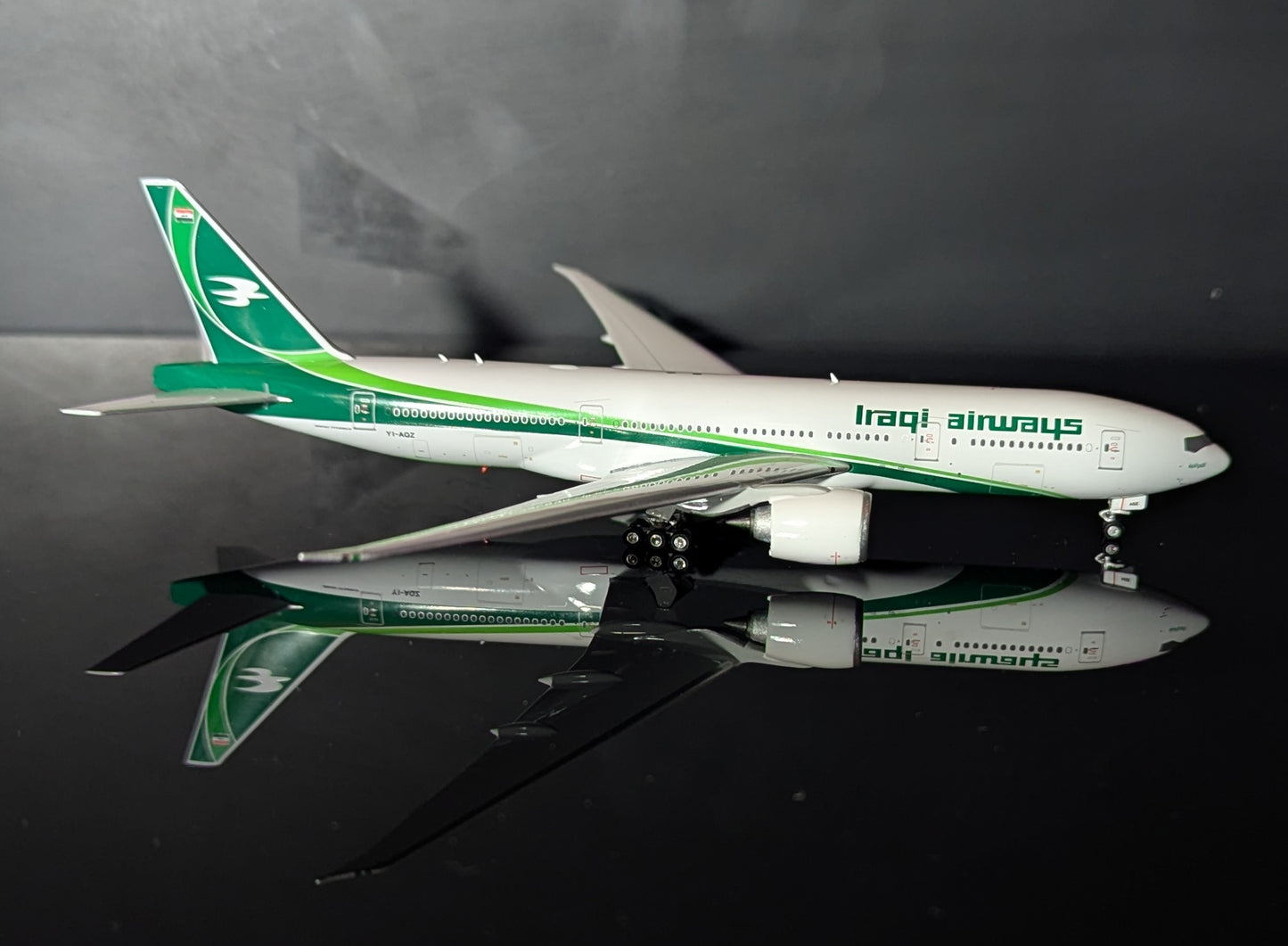 1:400 Iraqi Airways B777-200LR Phoenix Models