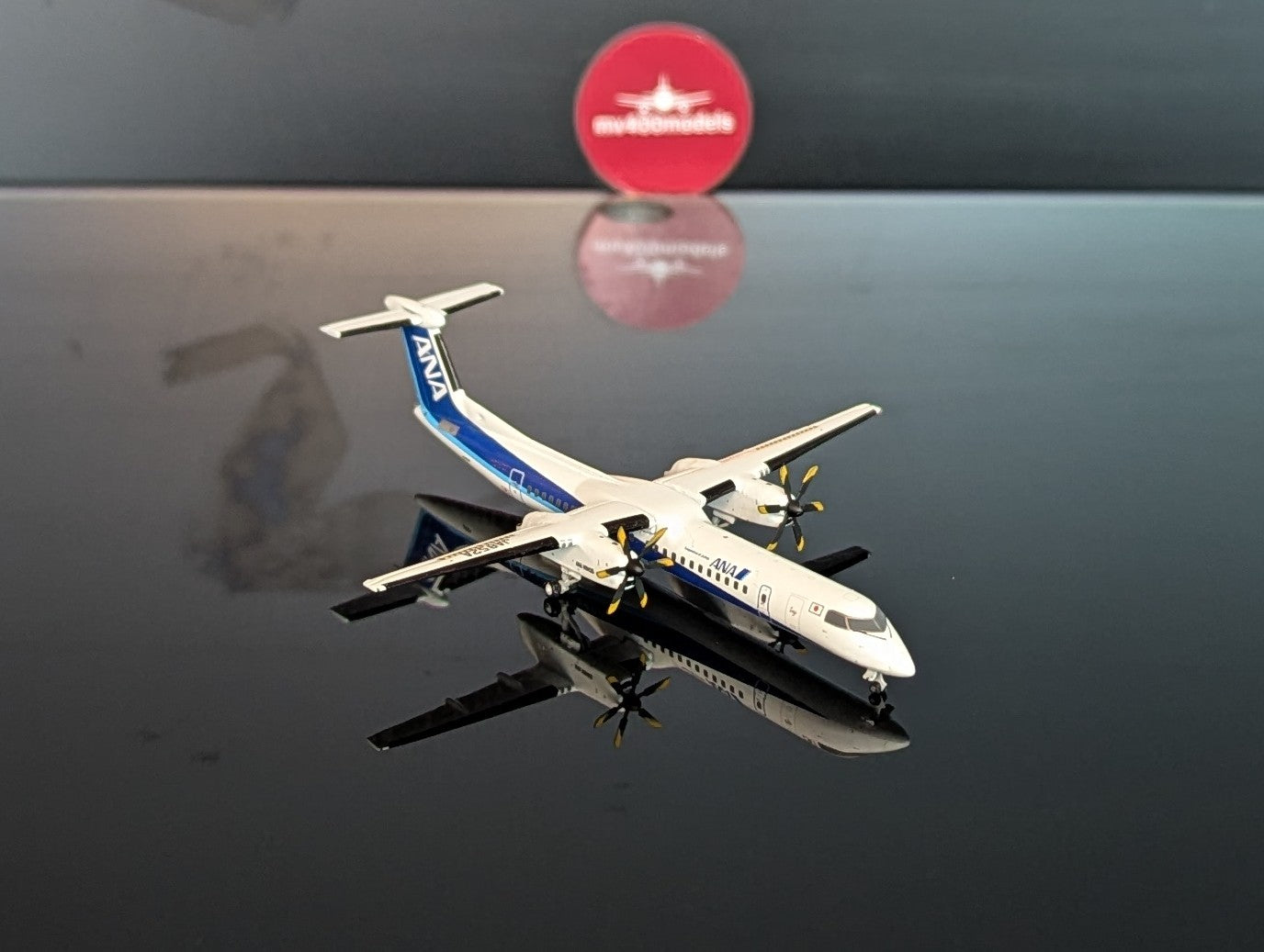 1:400 ANA All Nippon Airways Dash 8 Q400 JC Wings