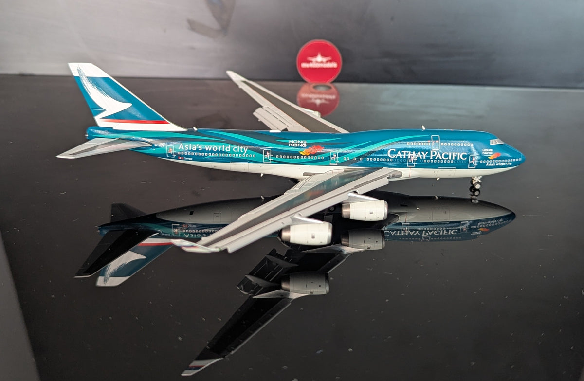 1:400 Cathay Pacific B747-400 “Spirit of Hong Kong” JC Wings Flaps Down*