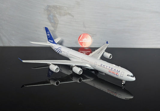 1:400 China Eastern Airlines A340-600 "Skyteam Livery" YY Wings