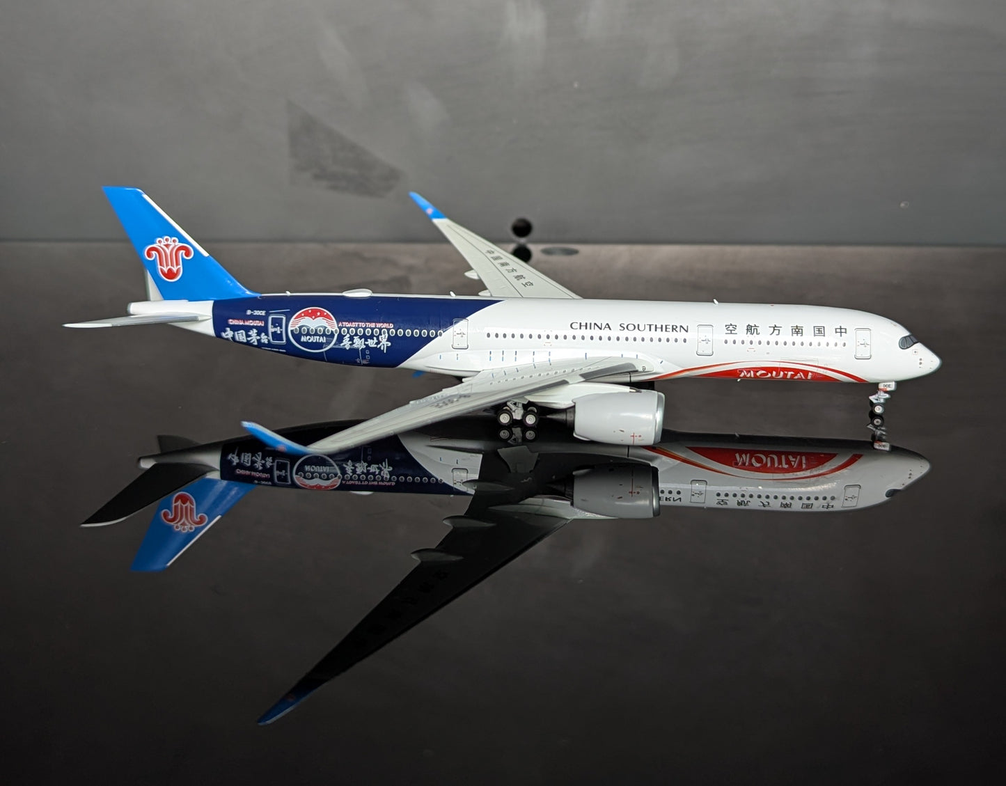1:400 China Southern Airlines A350-900 (Guizhou Moutai) NG Models