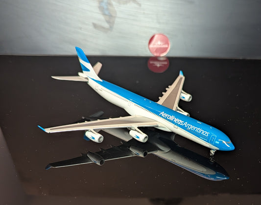 1:400 Aerolineas Argentinas A340-300 Gemini Jets