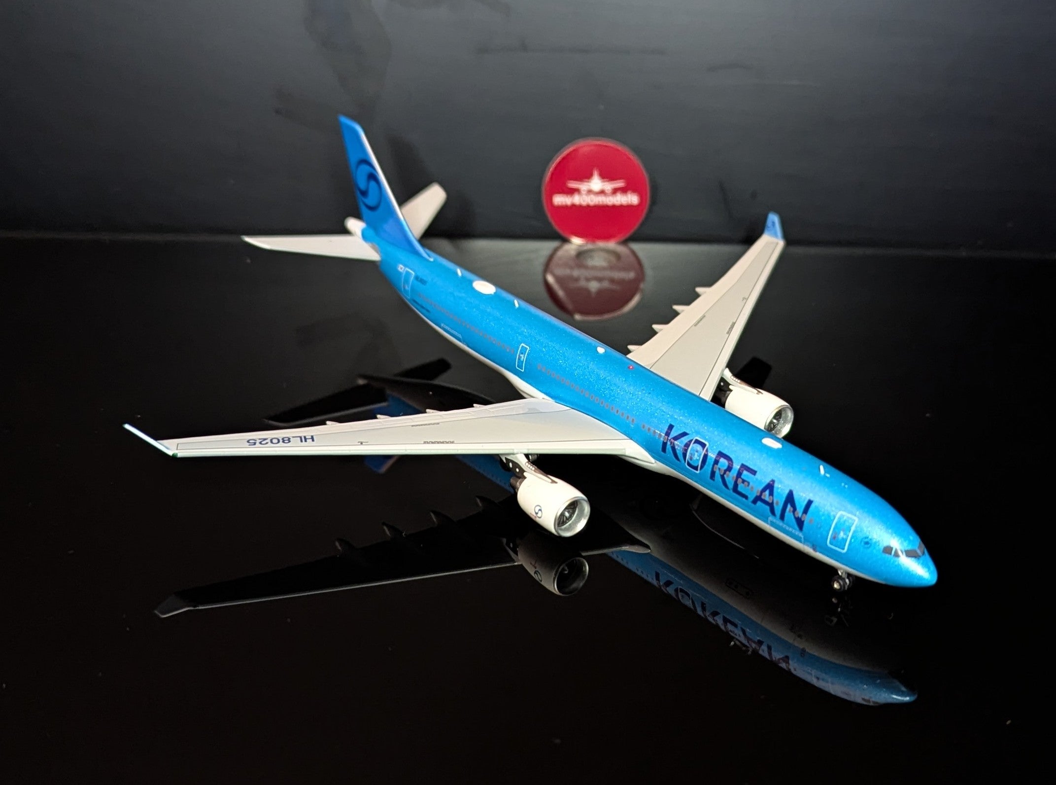 1:400 Korean Air A330-300 Aviation 400 – mv400models
