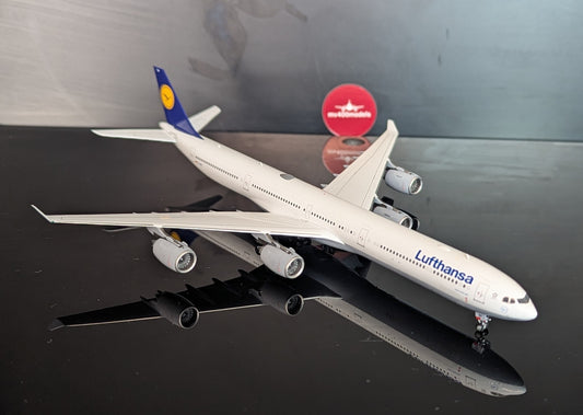 1:400 Lufthansa A340-600 “Last Flight” Phoenix Models