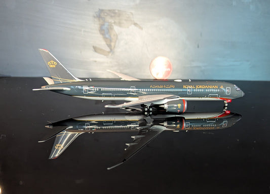 1:400 Royal Jordanian B787-9 Dreamliner Phoenix Models