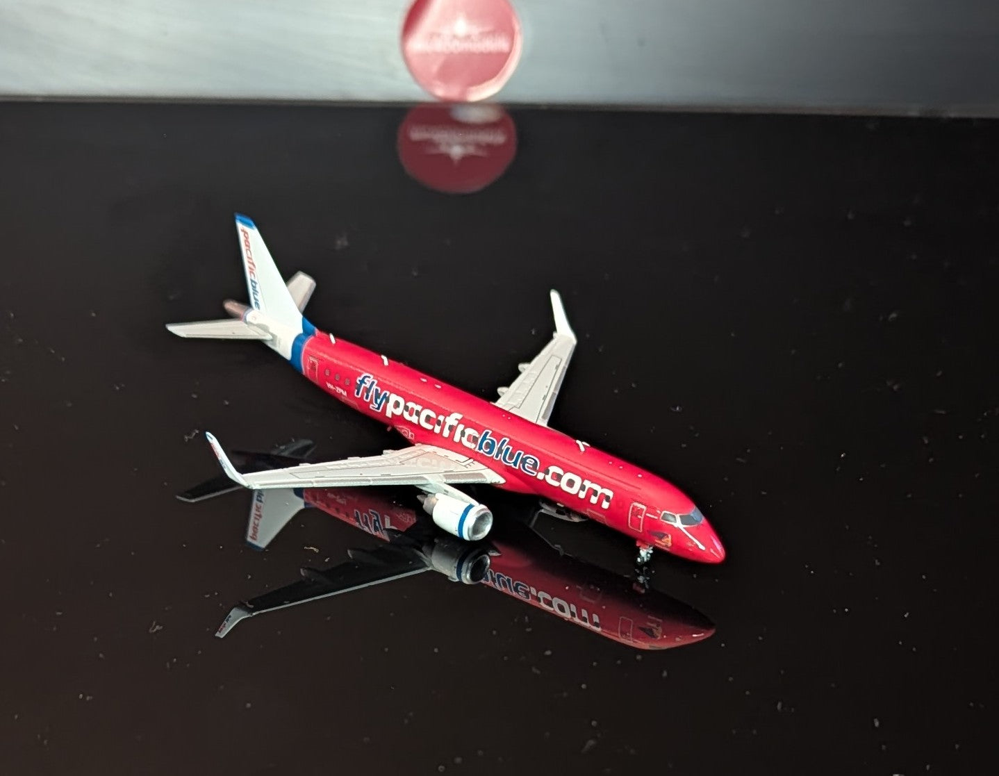 1:400 Pacific Blue Embraer ERJ-190 JC Wings