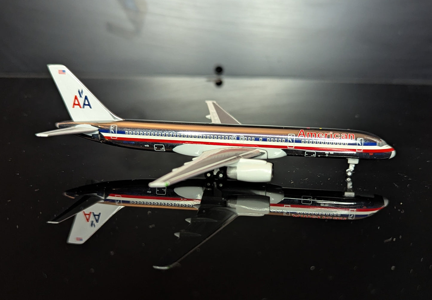 1:400 American Airlines B757-200 Gemini Jets