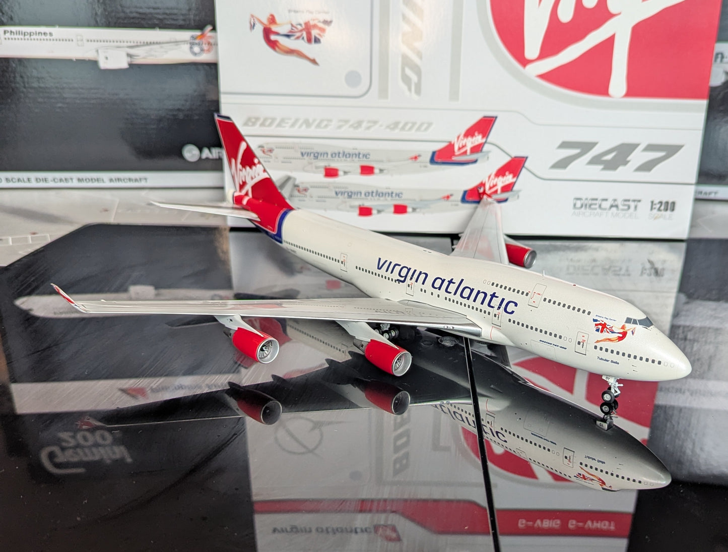 1:200 Virgin Atlantic B747-400 G-VHOT JC Wings