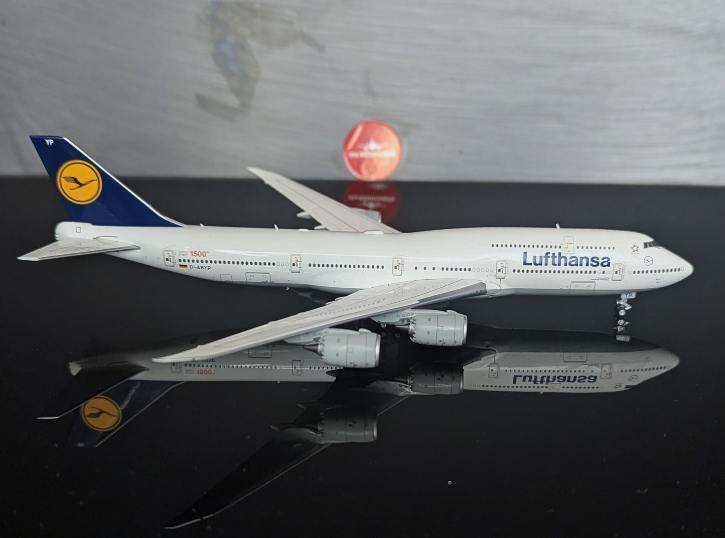 1:400 Lufthansa B747-8 "1500th 747" YY Wings