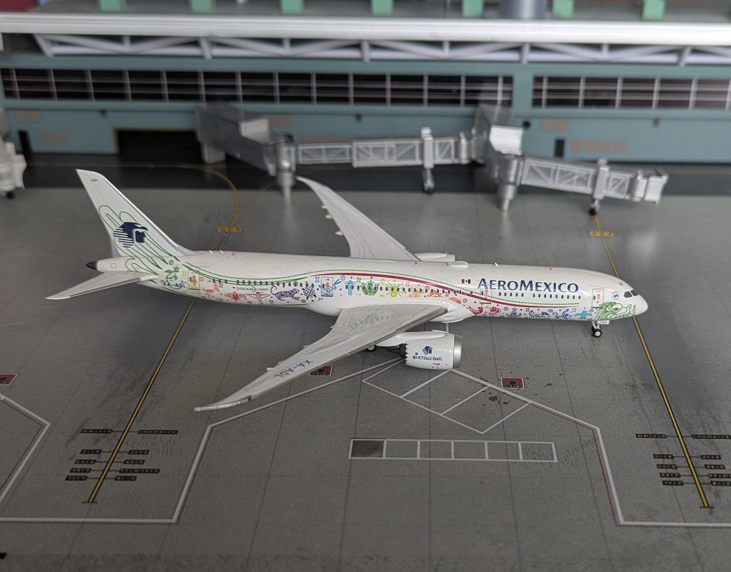 1:400 Aeromexico B787-9 Dreamliner "Quetzalcoatl" NG Models