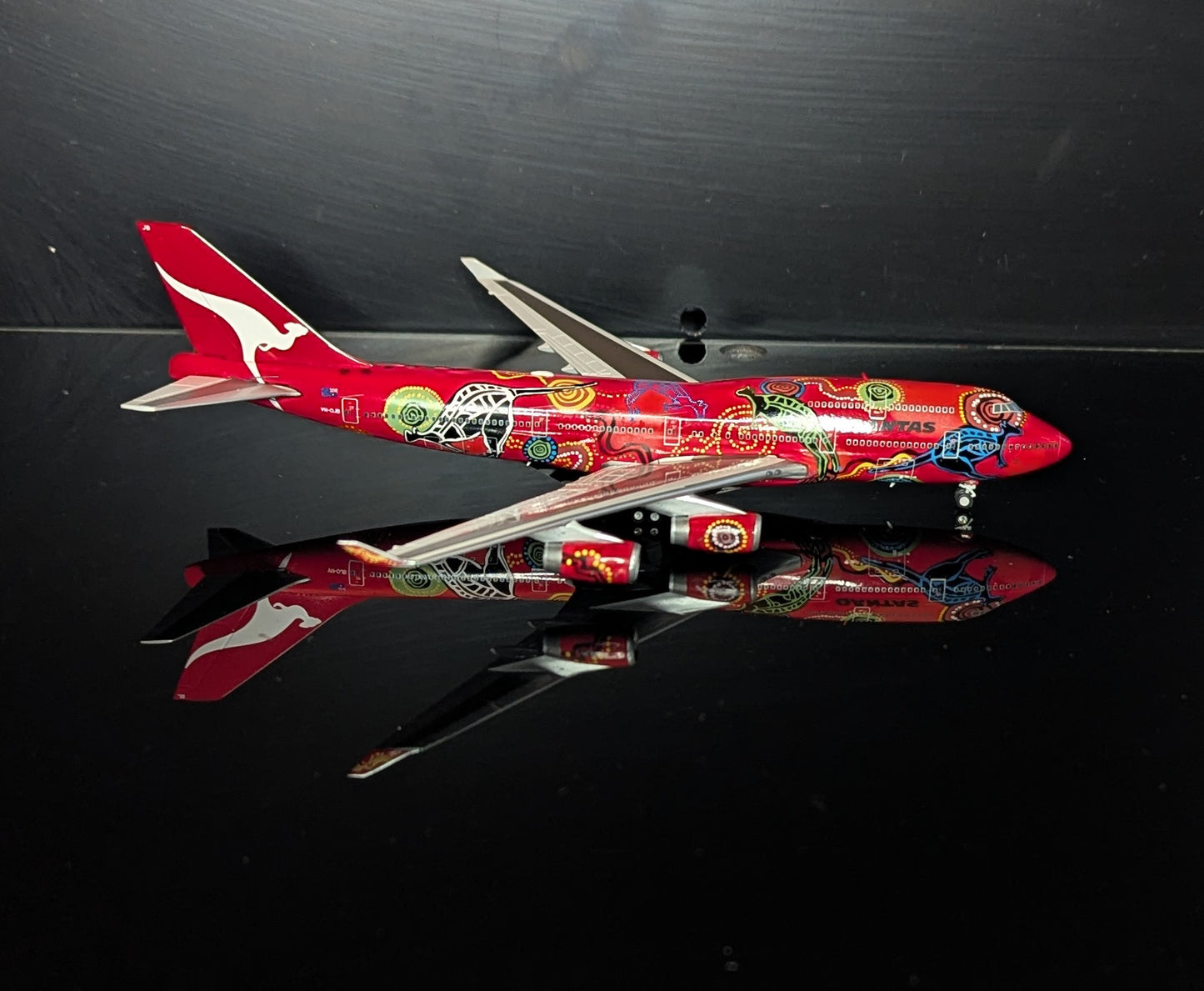 1:400 Qantas Boeing 747-400 “Wunala Dreaming RR engine” JC Wings